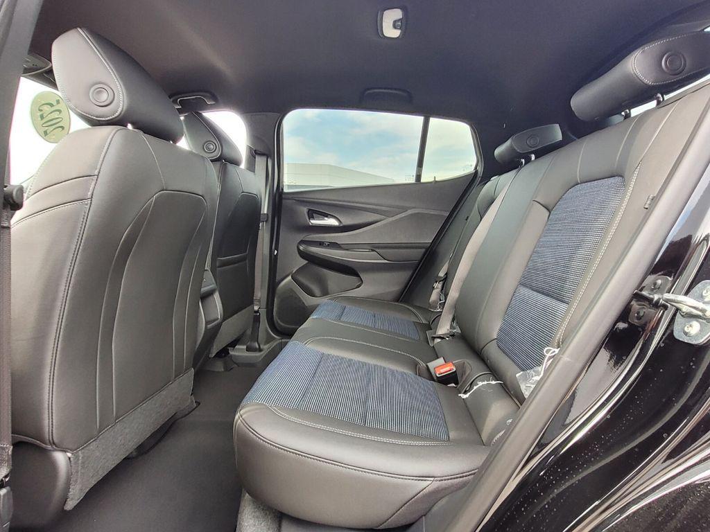new 2025 Buick Envista car, priced at $26,989