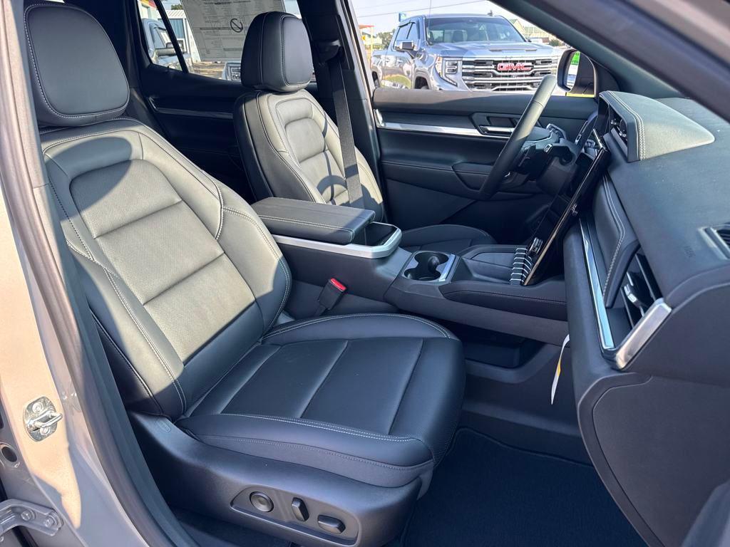 new 2026 GMC Terrain car, priced at $36,085