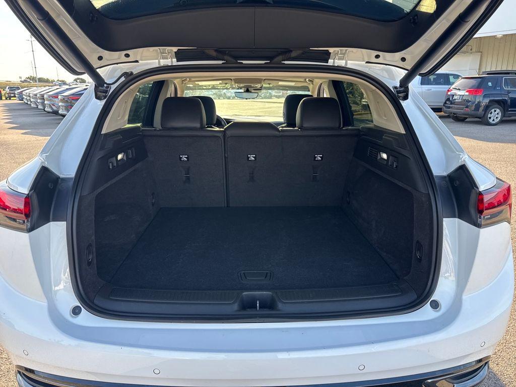 used 2022 Buick Envision car, priced at $25,997