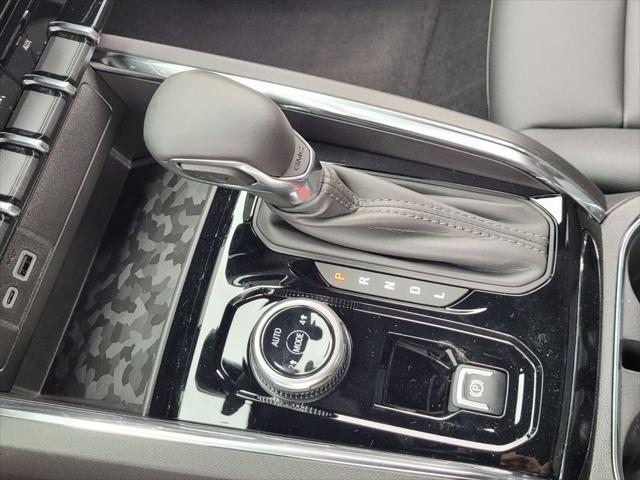 new 2025 GMC Canyon car