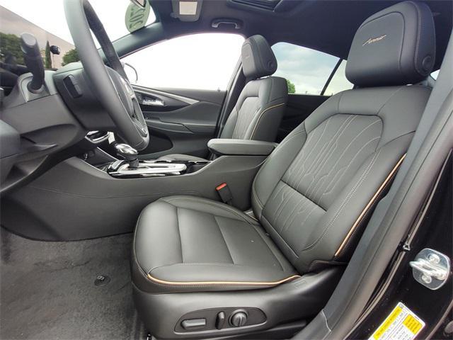new 2025 Buick Envista car, priced at $31,625