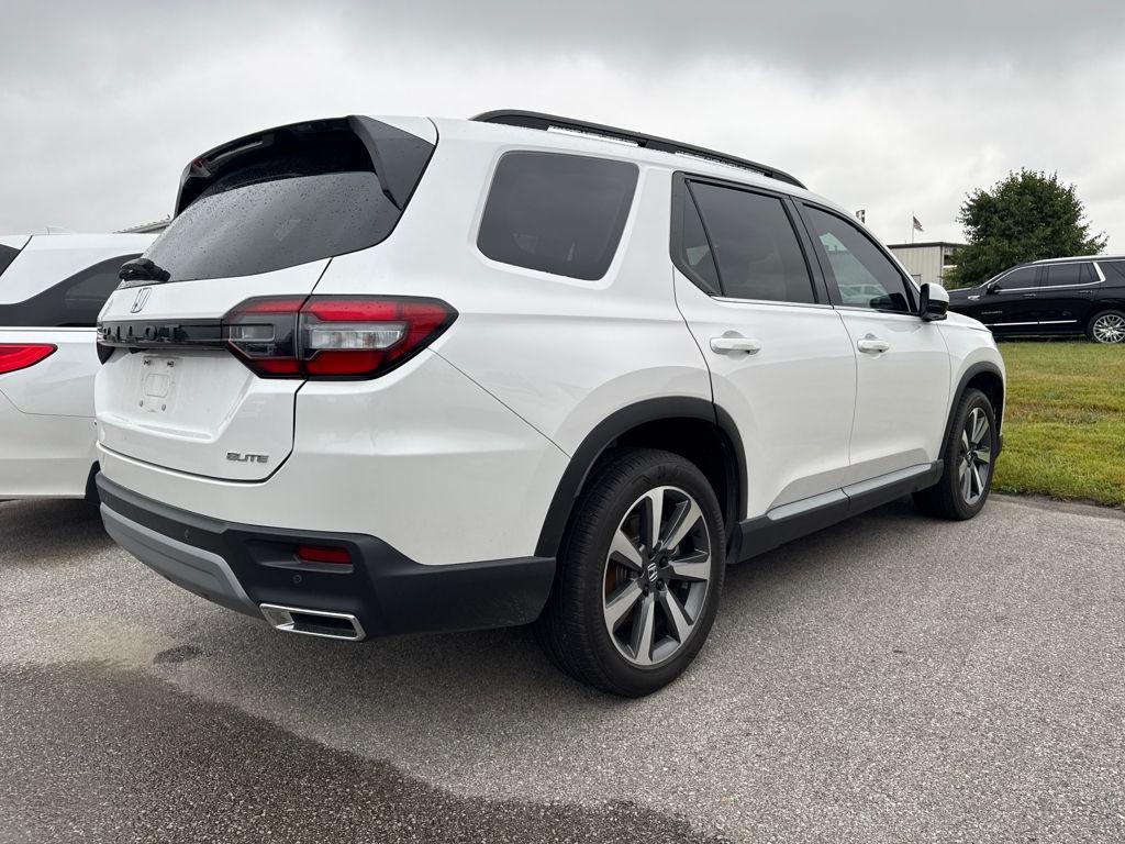 used 2024 Honda Pilot car, priced at $47,995