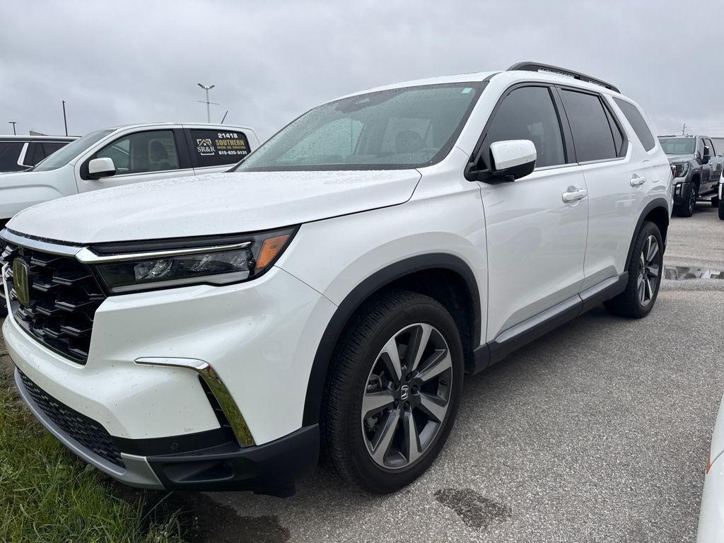 used 2024 Honda Pilot car, priced at $47,995