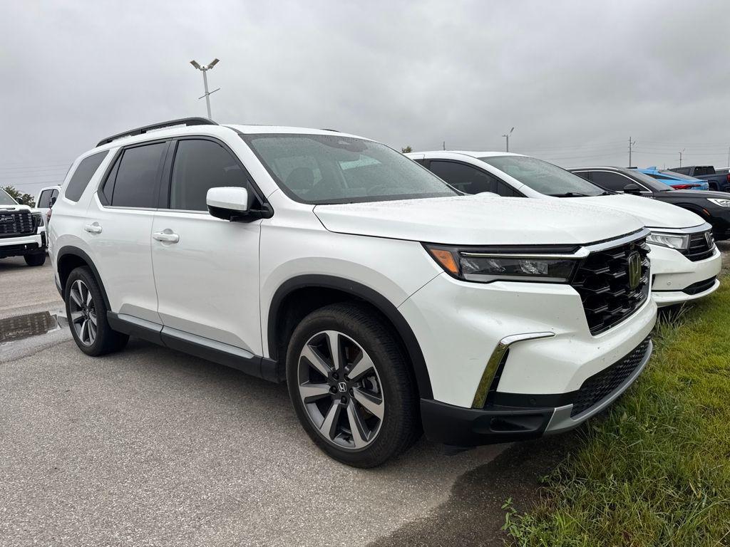 used 2024 Honda Pilot car, priced at $47,995