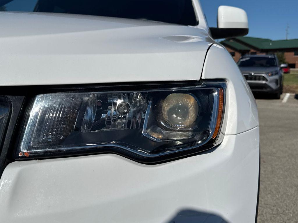used 2021 Jeep Grand Cherokee car, priced at $23,497