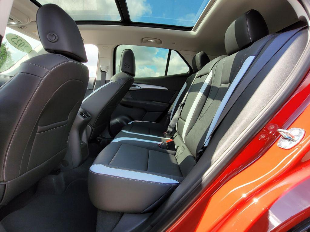 new 2025 Buick Envision car, priced at $40,511