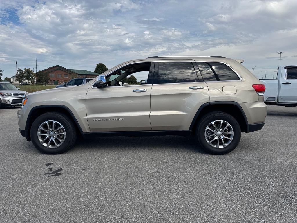 used 2015 Jeep Grand Cherokee car, priced at $15,497