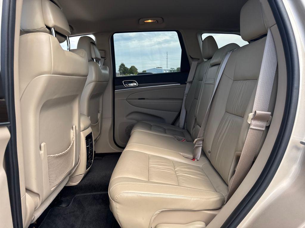 used 2015 Jeep Grand Cherokee car, priced at $15,497