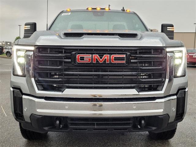 new 2025 GMC Sierra 3500 car, priced at $66,375
