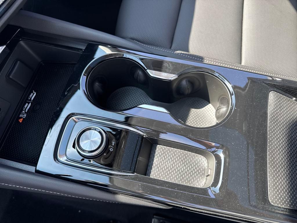 new 2025 Buick Envision car, priced at $44,297