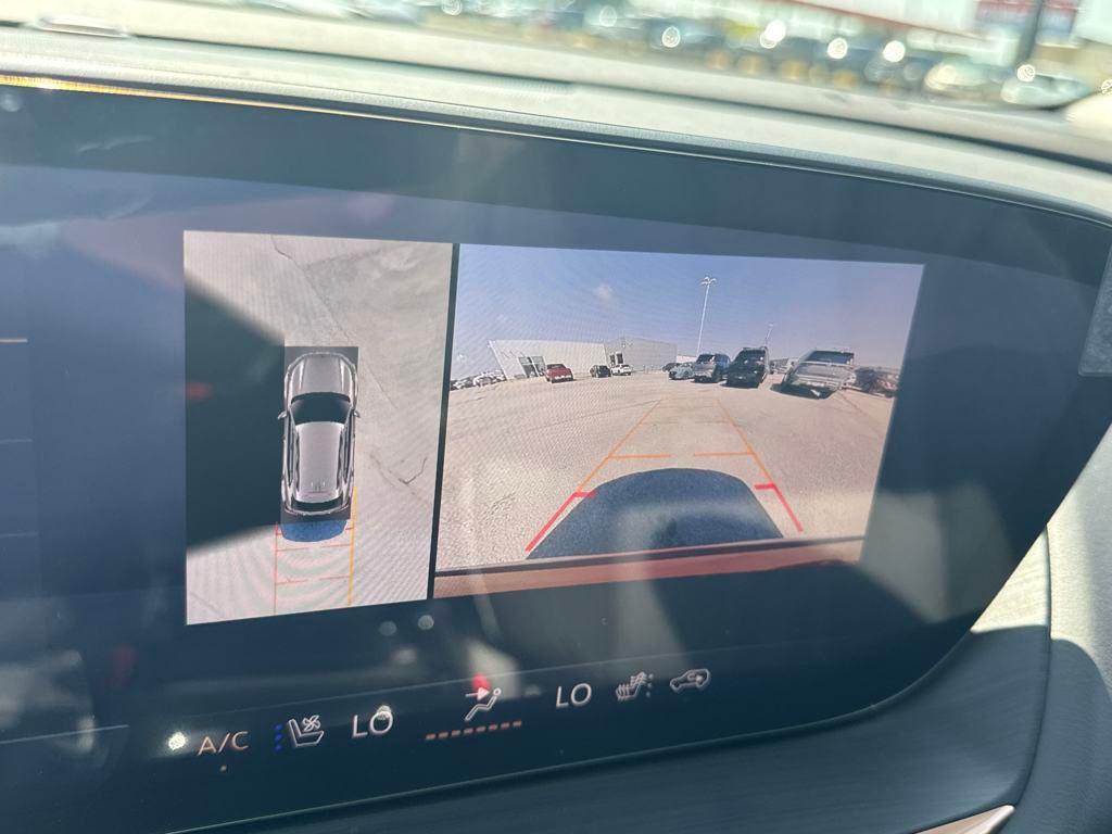 new 2025 Buick Envision car, priced at $44,297