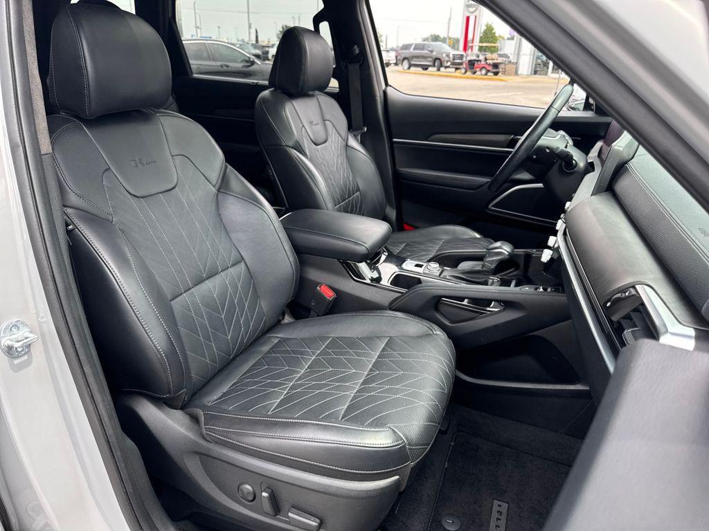 used 2024 Kia Telluride car, priced at $42,997