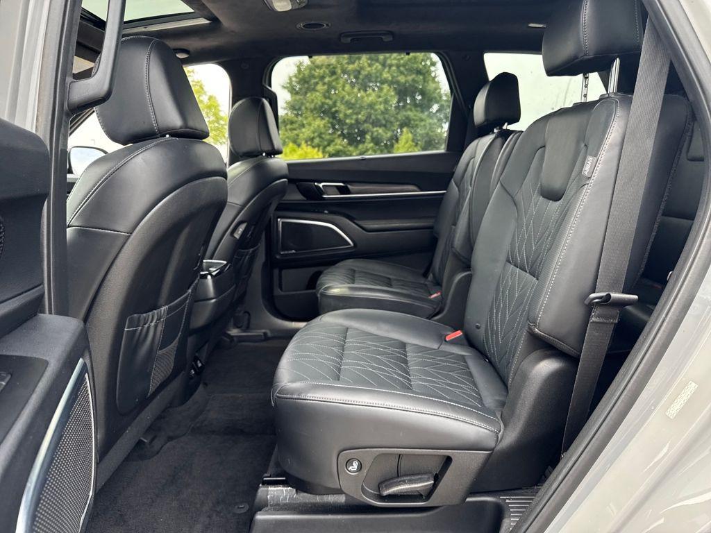 used 2024 Kia Telluride car, priced at $42,997