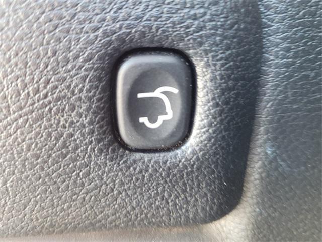 used 2022 Jeep Grand Cherokee car, priced at $28,997