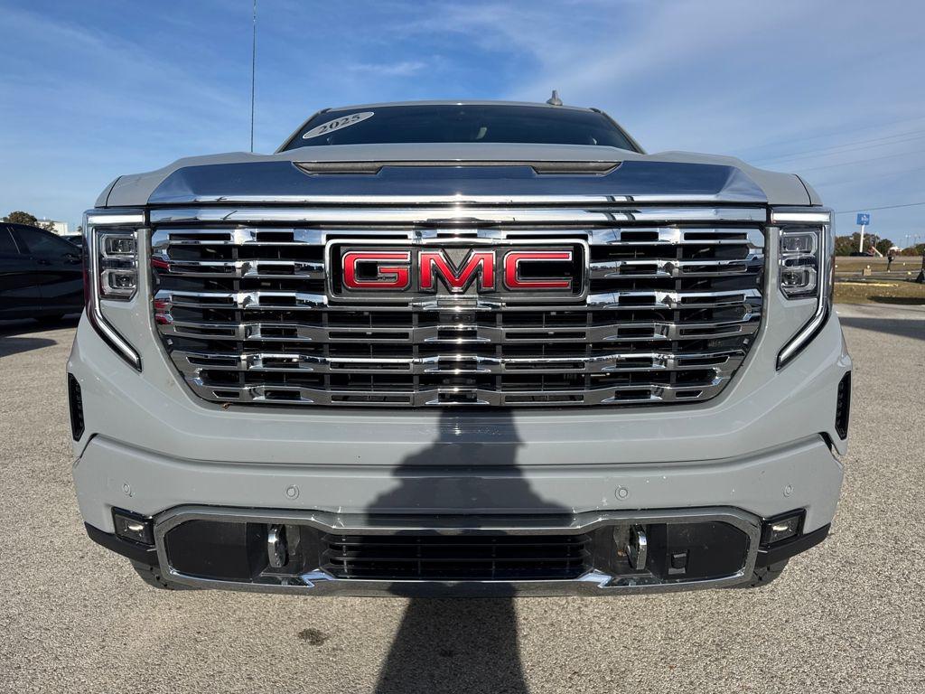 used 2025 GMC Sierra 1500 car