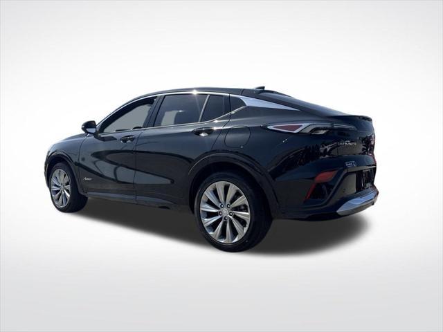 new 2025 Buick Envista car, priced at $31,880