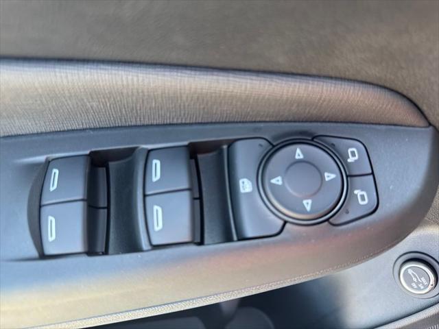 new 2025 Buick Envista car, priced at $31,880
