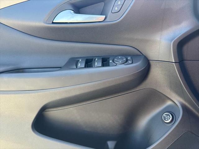new 2025 Buick Envista car, priced at $31,880