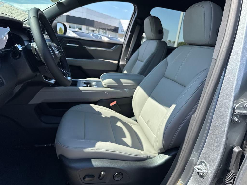 new 2026 GMC Acadia car, priced at $51,080