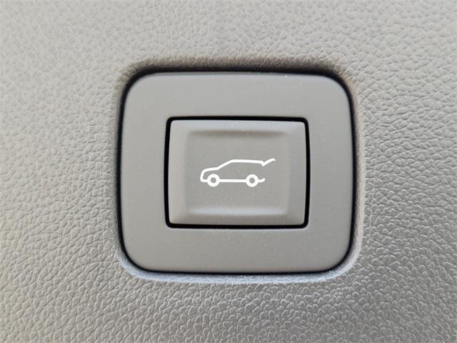 new 2025 Buick Envista car