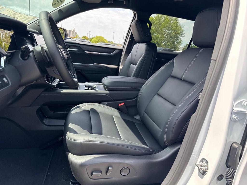 new 2026 GMC Acadia car, priced at $50,600