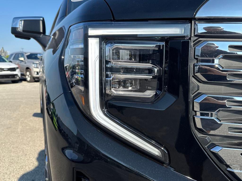 new 2025 GMC Sierra 1500 car, priced at $66,678