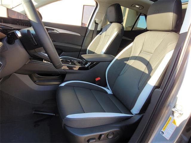 new 2025 Buick Envision car
