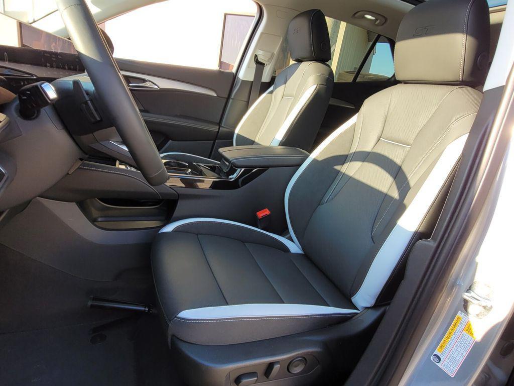 new 2025 Buick Envision car