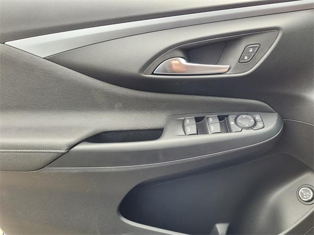 new 2025 Buick Envista car