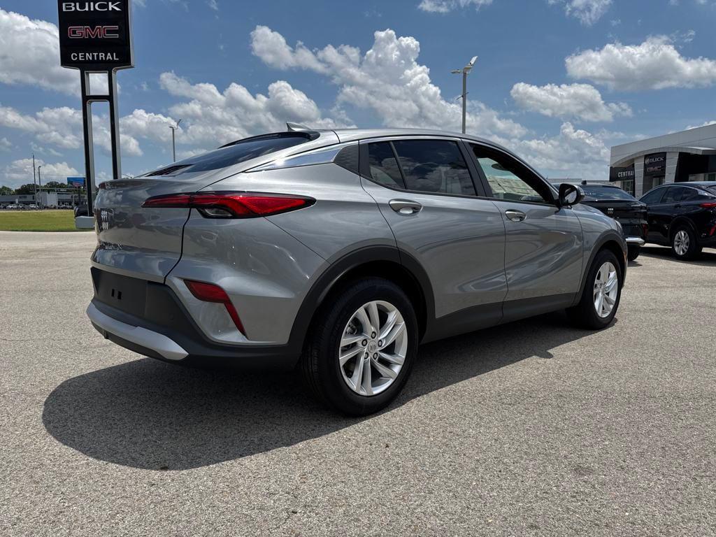 new 2025 Buick Envista car, priced at $26,798