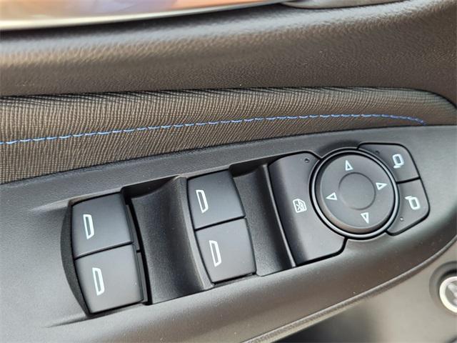 new 2025 Buick Envista car, priced at $30,260
