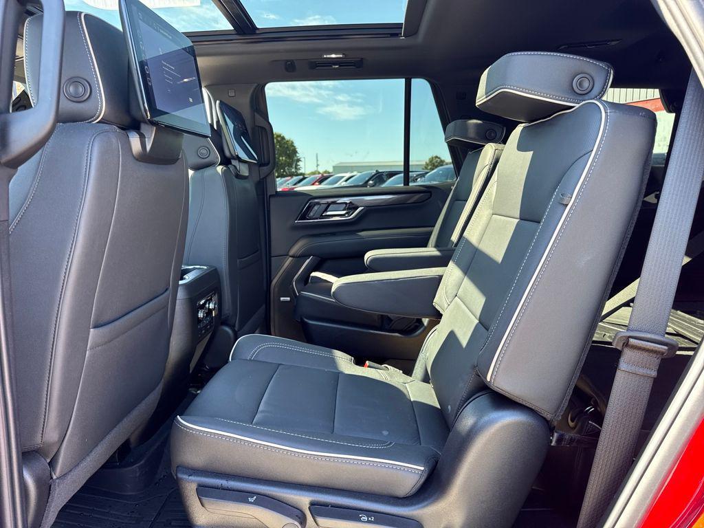 used 2025 GMC Yukon car, priced at $73,997