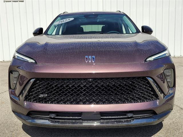 new 2025 Buick Envision car, priced at $43,735