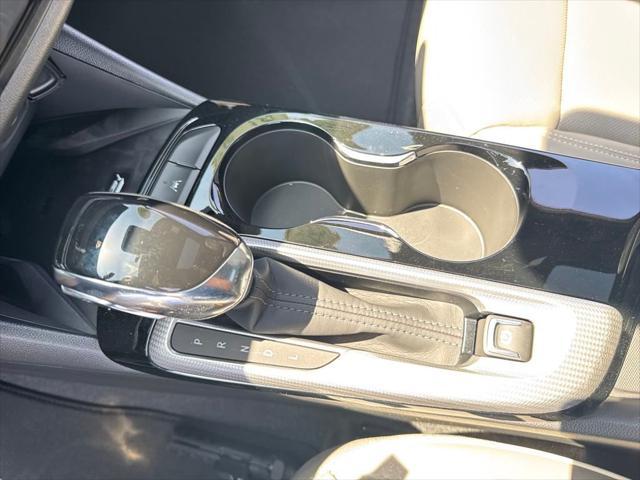 new 2025 Buick Envista car, priced at $31,625