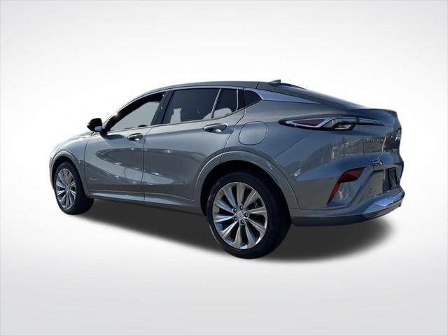 new 2025 Buick Envista car, priced at $31,880