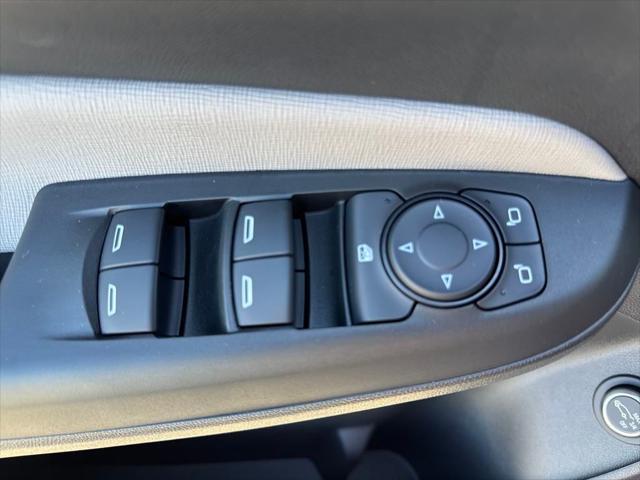 new 2025 Buick Envista car, priced at $31,880
