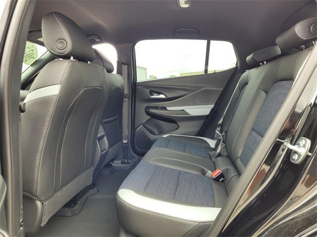 new 2025 Buick Envista car, priced at $28,114