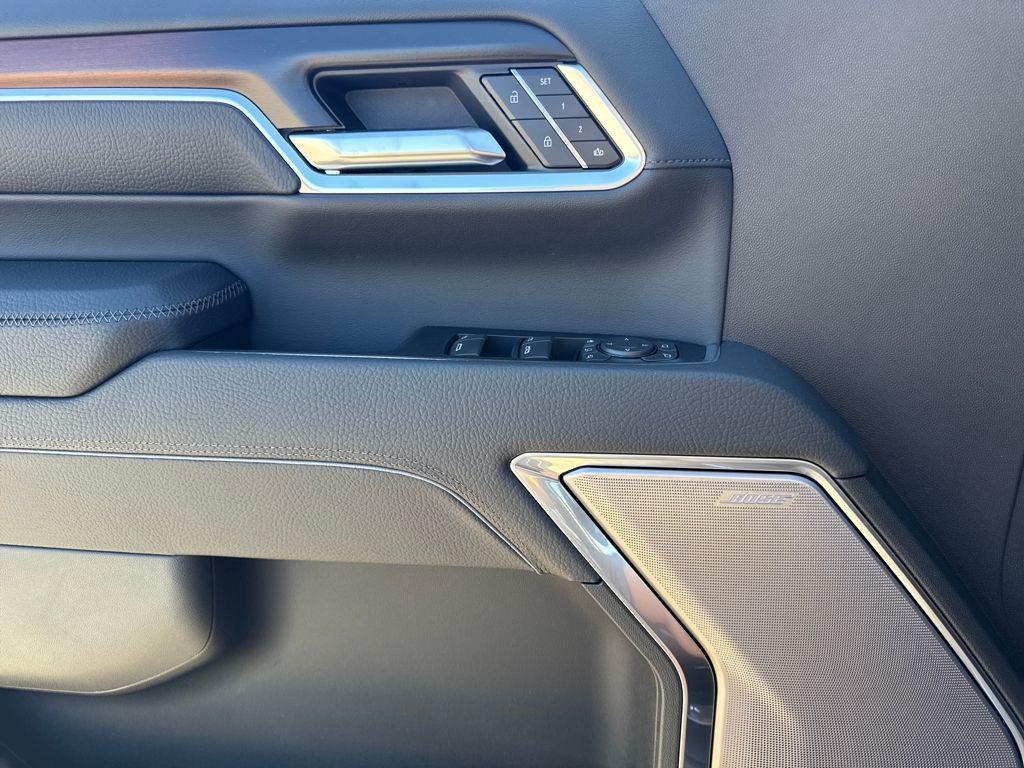 new 2026 GMC Sierra 2500 car, priced at $77,604
