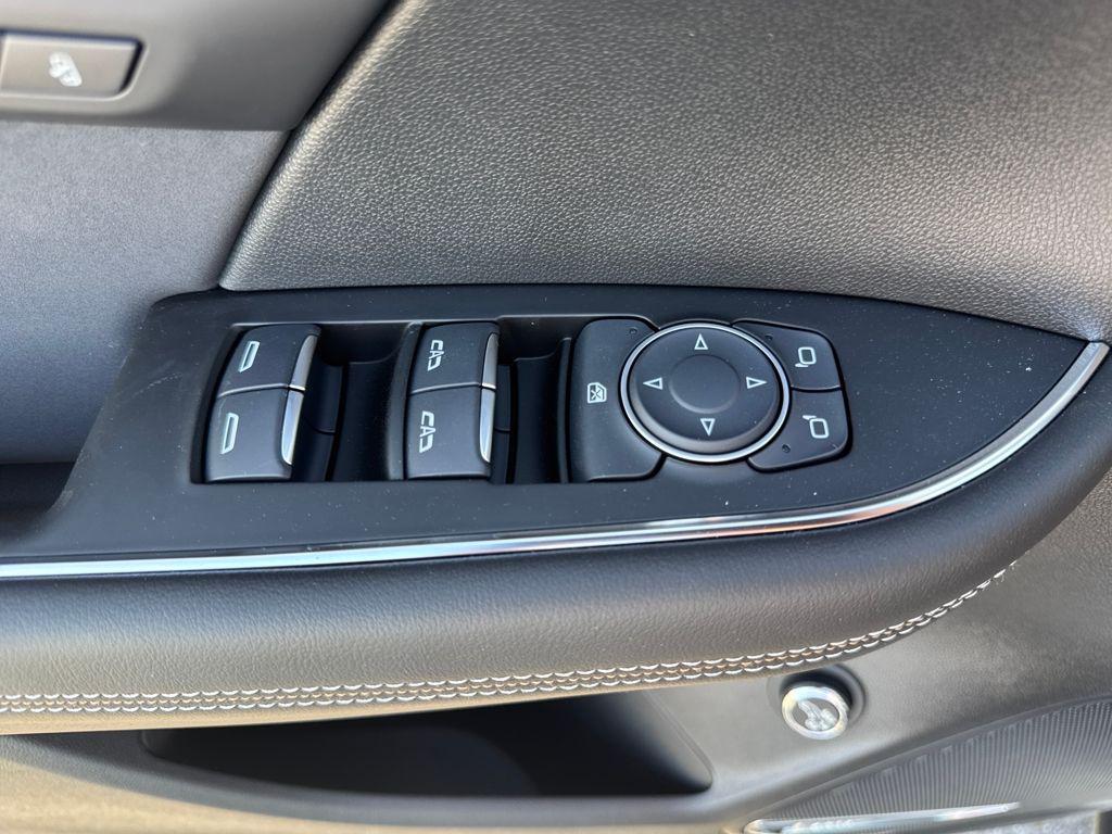 new 2025 Buick Envision car, priced at $40,788