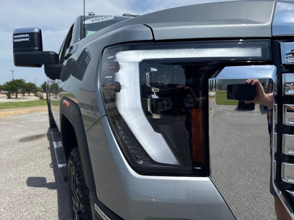 new 2025 GMC Sierra 2500 car