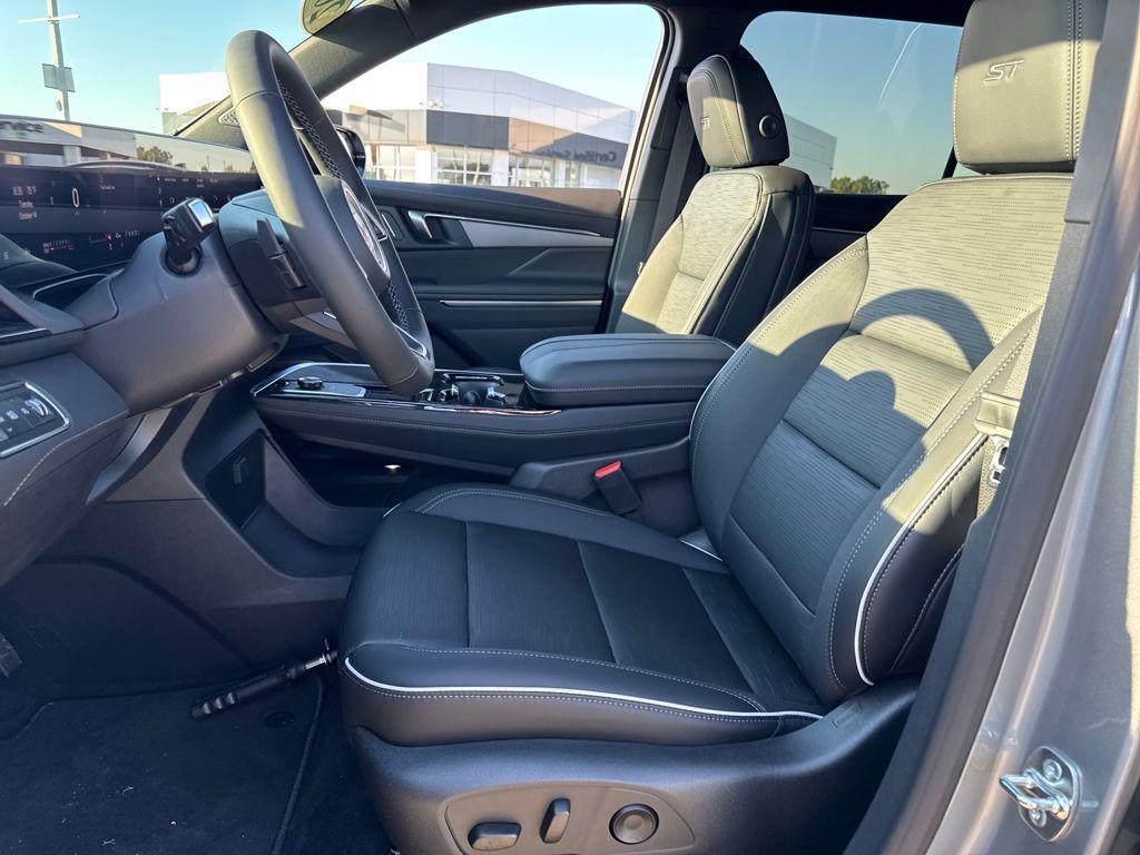 new 2026 Buick Enclave car, priced at $52,704