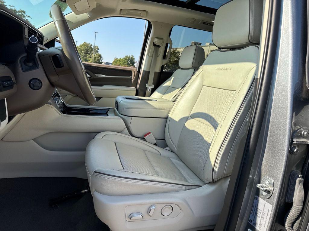 used 2022 GMC Yukon car, priced at $56,497