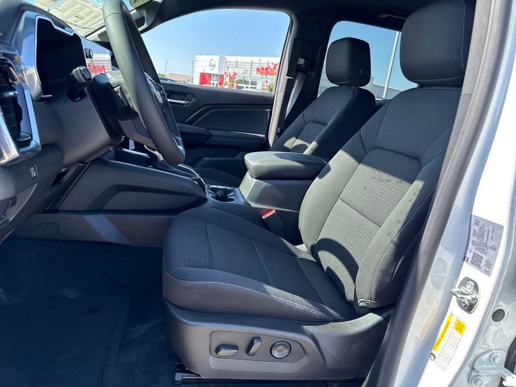 new 2025 GMC Canyon car, priced at $41,266