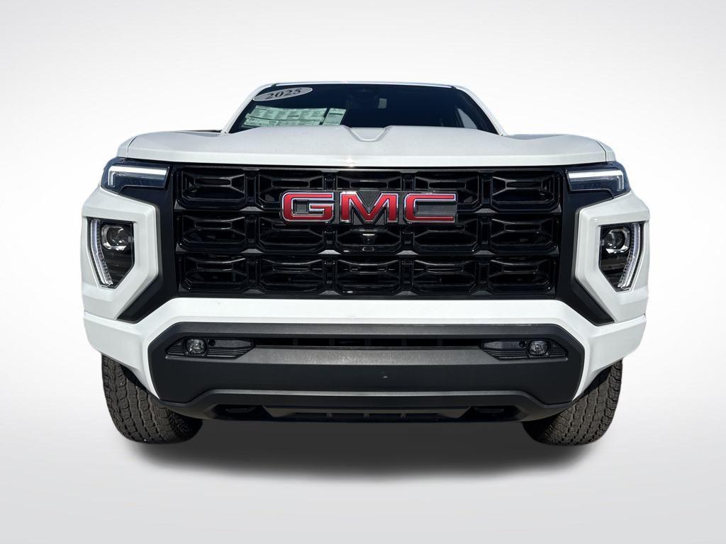 new 2025 GMC Canyon car, priced at $41,266