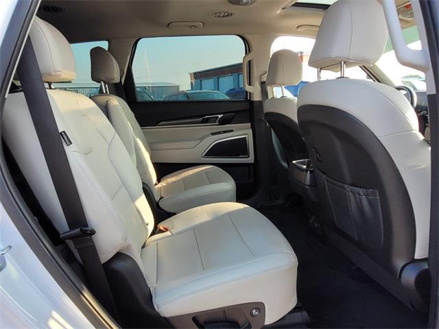 used 2023 Kia Telluride car, priced at $35,396