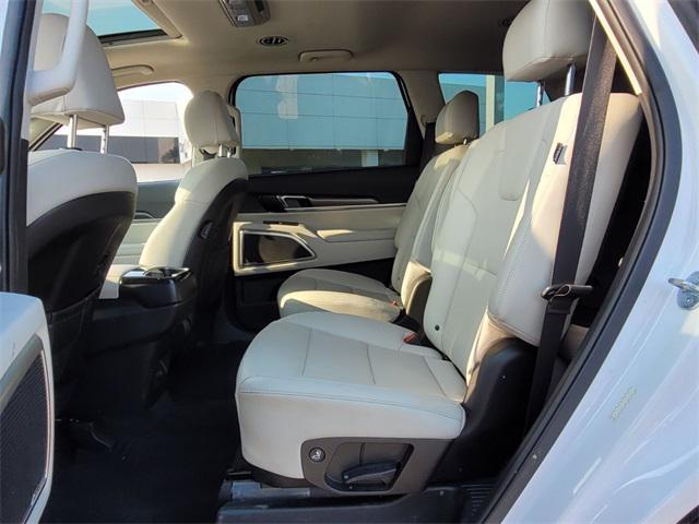 used 2023 Kia Telluride car, priced at $35,396