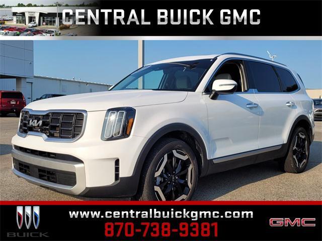 used 2023 Kia Telluride car, priced at $35,396