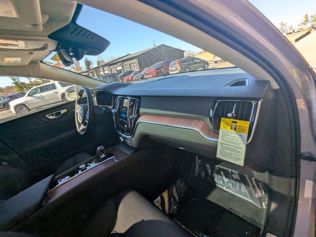 new 2026 Volvo V60 Cross Country car