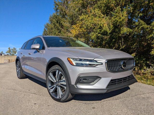 new 2026 Volvo V60 Cross Country car