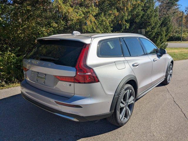 new 2026 Volvo V60 Cross Country car